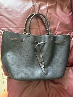 Louis Vuitton Bag Girolata Mahina Leather Black Shoulder Tote Authentic Handbag